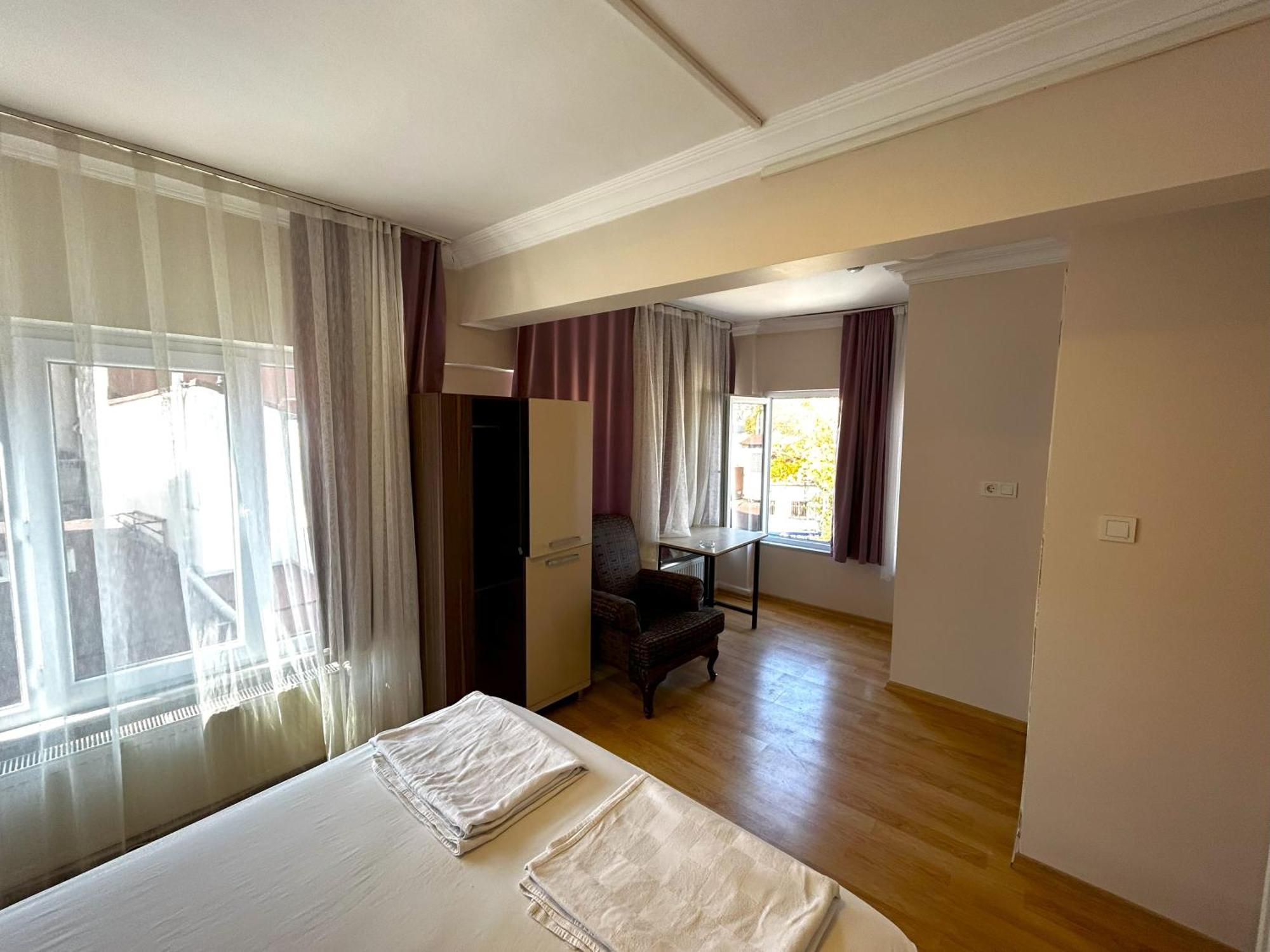 Meydan Pansiyon Uskudar Hotel Istanbul Exterior photo